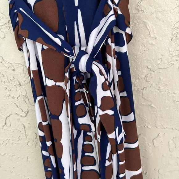 DONNA MORGAN beautiful classy dress - Picture 5 of 5